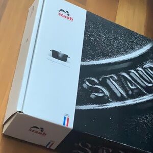 Staub Enameled Cast Iron Traditional Deep Skillet color GRENADINE Burgundy 8.5”